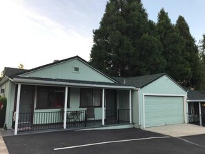 Exterior - Lake Shasta Lodge (Lakehead)