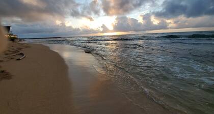 │NEW│ Umgestaltete, bequeme Wohnung und nur wenige Schritte vom Strand entfernt