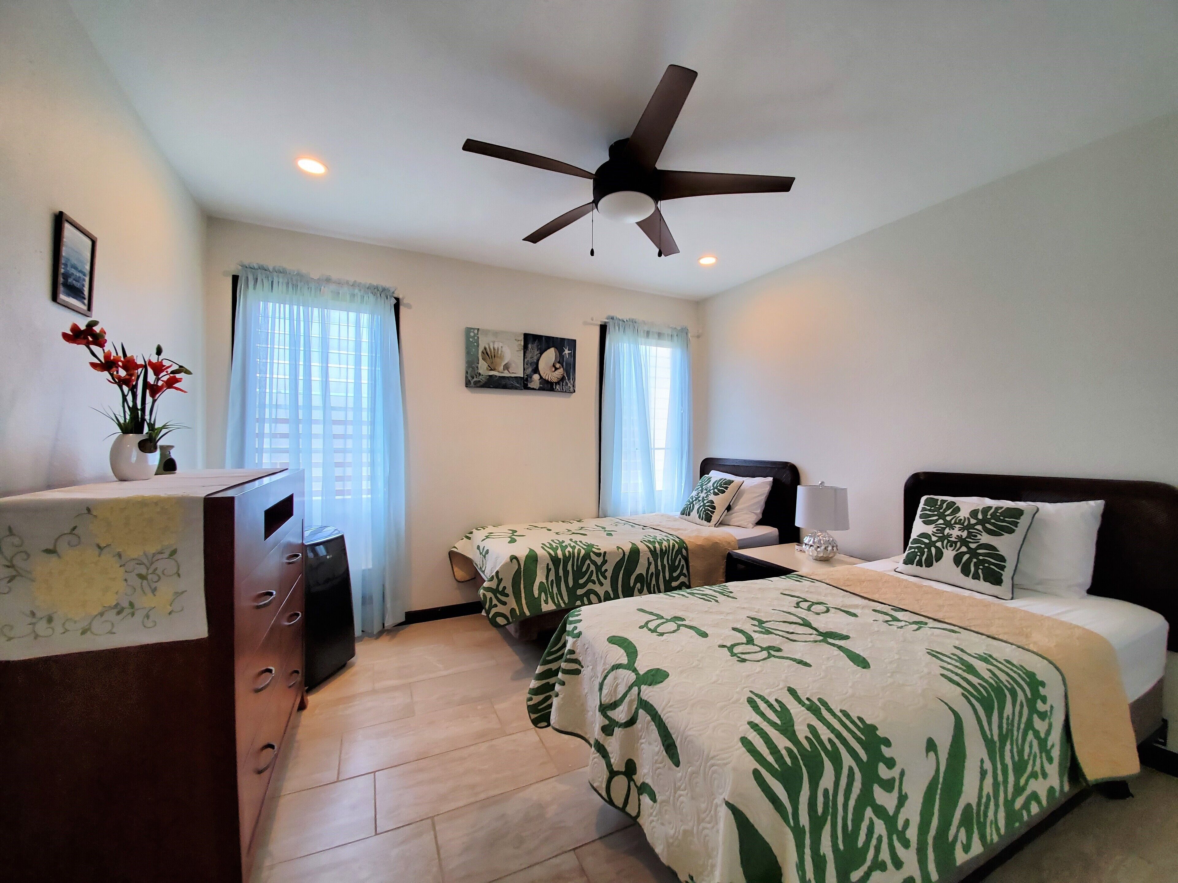 2 bedrooms, iron/ironing board, free WiFi, bed sheets