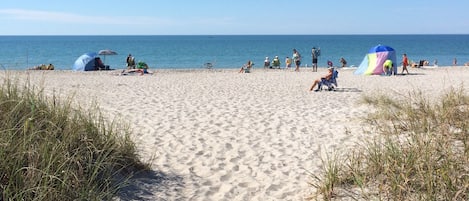 Beach nearby, sun loungers