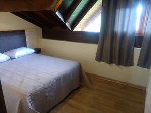 3 Schlafzimmer, Bügeleisen/Bügelbrett, Reisekinderbett, kostenloses WLAN