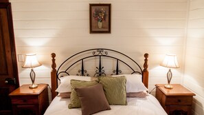 6 chambres, fer et planche à repasser, lit parapluie, Wi-Fi gratuit