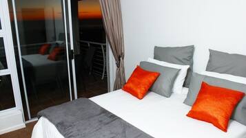 3 chambres, fer et planche Ă repasser, accĂšs Internet, draps fournis