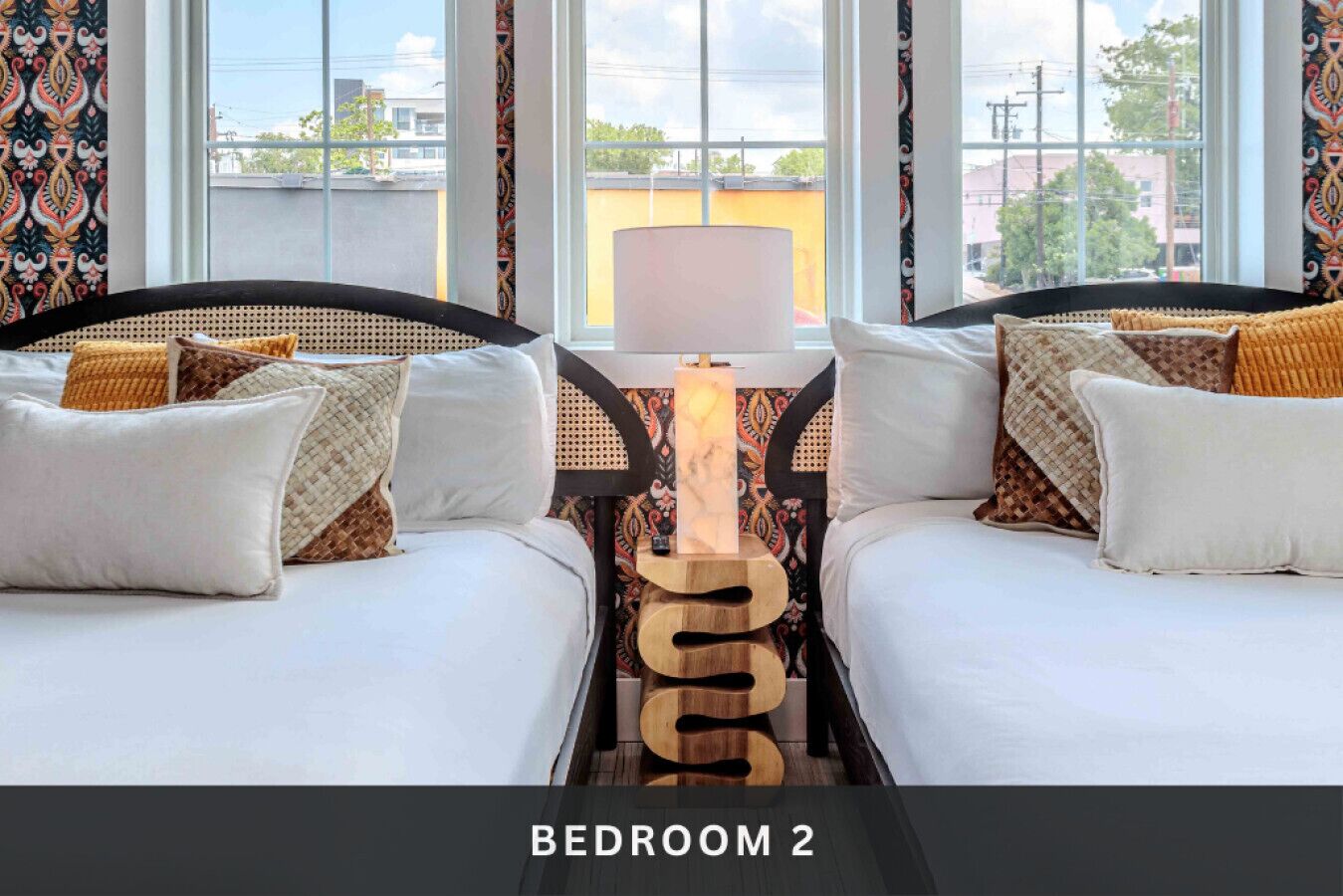 Schreibtisch, Bügeleisen/Bügelbrett, Reisekinderbett, kostenloses WLAN