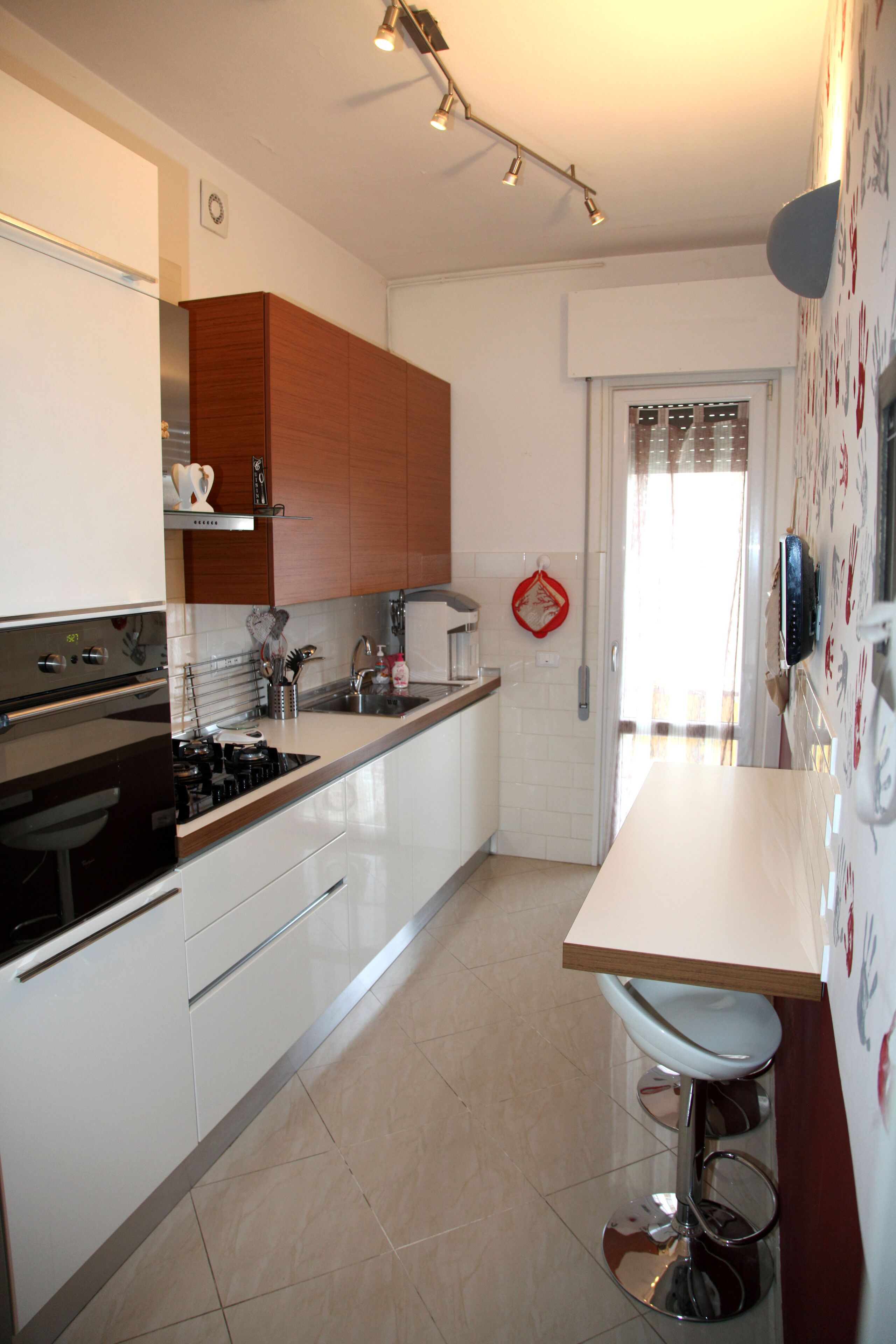 Kühlschrank, Ofen, Herdplatte, Geschirrspüler