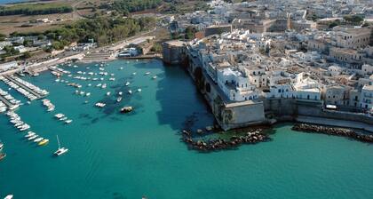 Otranto: unabhängige Villa in einer eleganten Wohngegend, 550 m vom Meer entfernt
