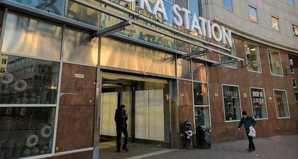 Bright & cozy apartment in a central & popular area next to main fairs & events