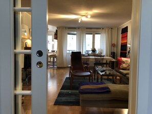 Smart TV, DVD player, books, video library