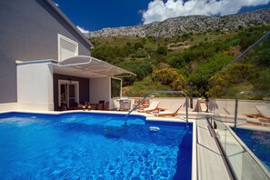 Outdoor pool, a heated pool - Perfect sea view apartment with private and heated pool! (Omiš)