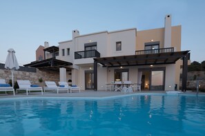 Piscine extérieure