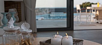  Villa Levanda,pool, walking distance from the beach and shops ,no car needed!