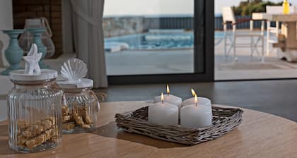 Villa Levanda,pool, walking distance from the beach and shops ,no car needed!