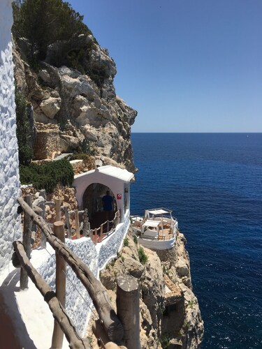 Villa moderne, très bien situé, piscine privée, WiFi gratuit, climatisation.