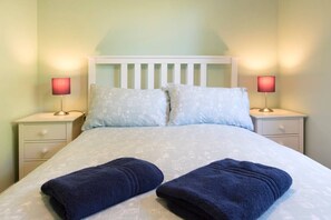 3 bedrooms, iron/ironing board, travel cot, free WiFi