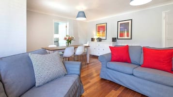 TV connectée, vidéothÚque, chaßne hi-fi