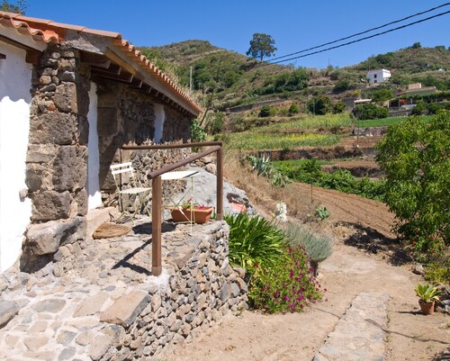 Gemütliches Cottage, mit Garten in Mitten der Natur