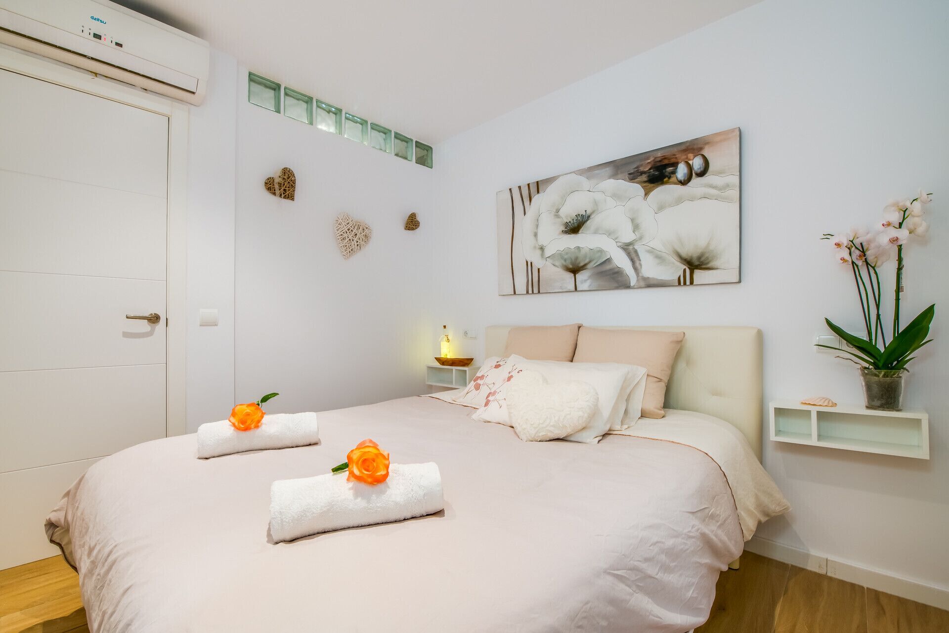 1 dormitorio, tabla de planchar con plancha, wifi gratis y ropa de cama