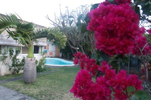 Property grounds - Spacious, detached Kaz Bory, tropical garden, swimming pool. (Saint Louis)