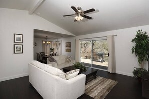 Interior - The Shady Knoll (Three Rivers)