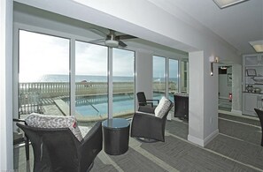 室外泳池、暖水池