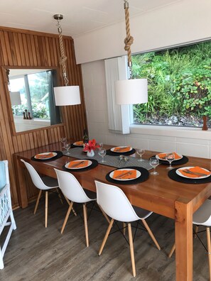 Dining - Secluded Beachfront Home with your very own beach (Paihia)