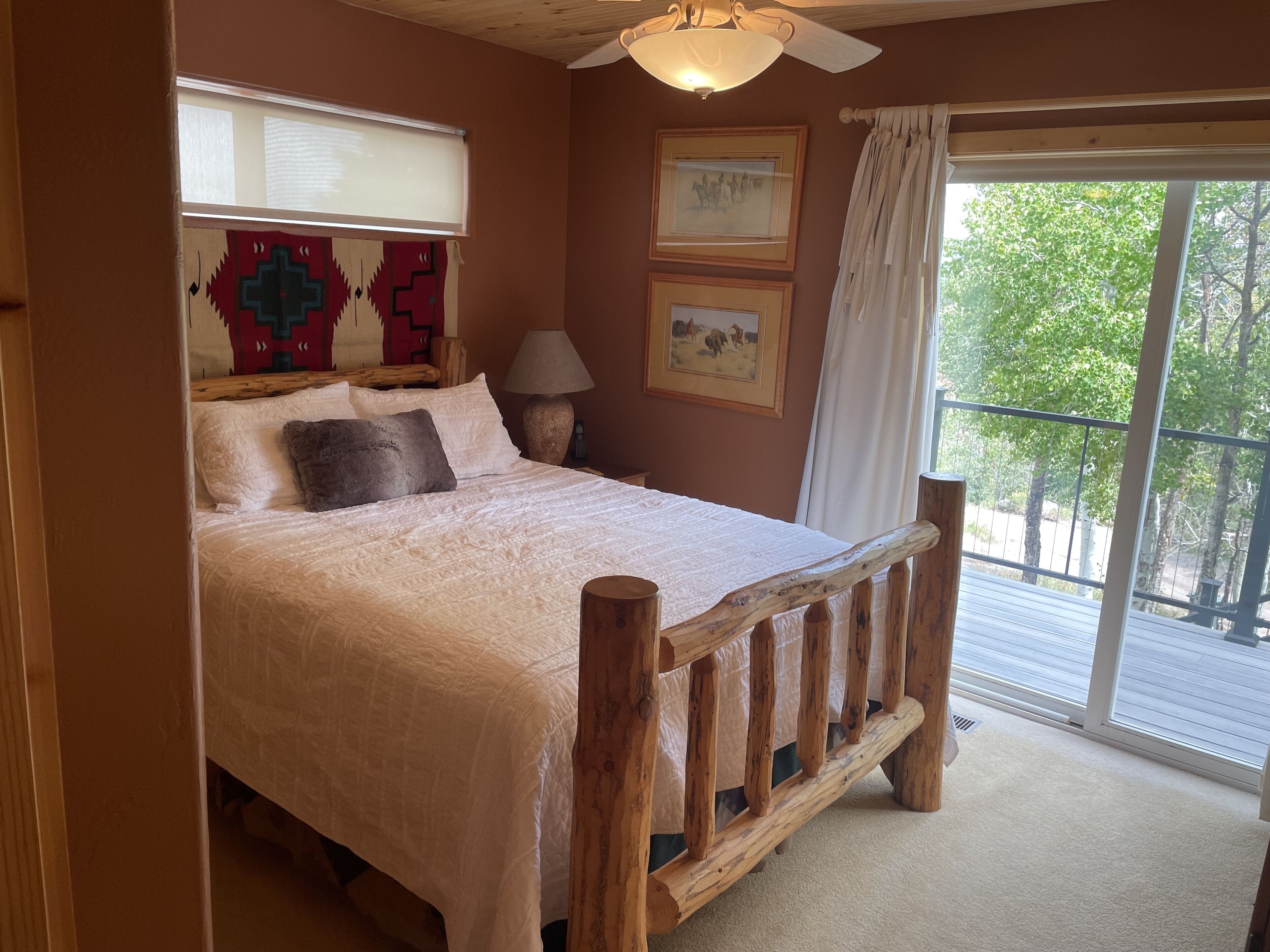 3 bedrooms, desk, iron/ironing board, free WiFi