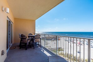 Outdoor dining - Seawind 506 Beach Front Condo - Amazing Views from 5th floor (Gulf Shores)