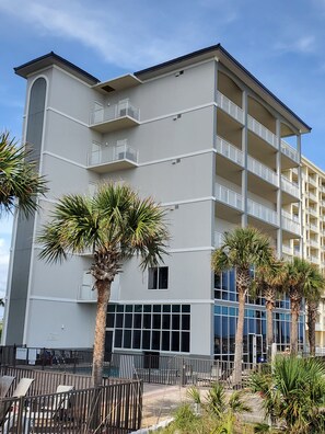Exterior - Seawind 506 Beach Front Condo - Amazing Views from 5th floor (Gulf Shores)