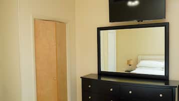 1 bedroom, internet, bed sheets