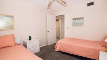 2 Schlafzimmer, Bügeleisen/Bügelbrett, WLAN, Bettwäsche