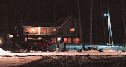 Round Lake Roost—escape to A Summer Paradise!