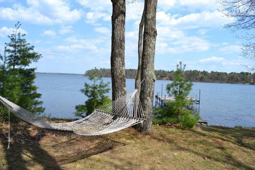 Round Lake Roost—escape to A Summer Paradise!