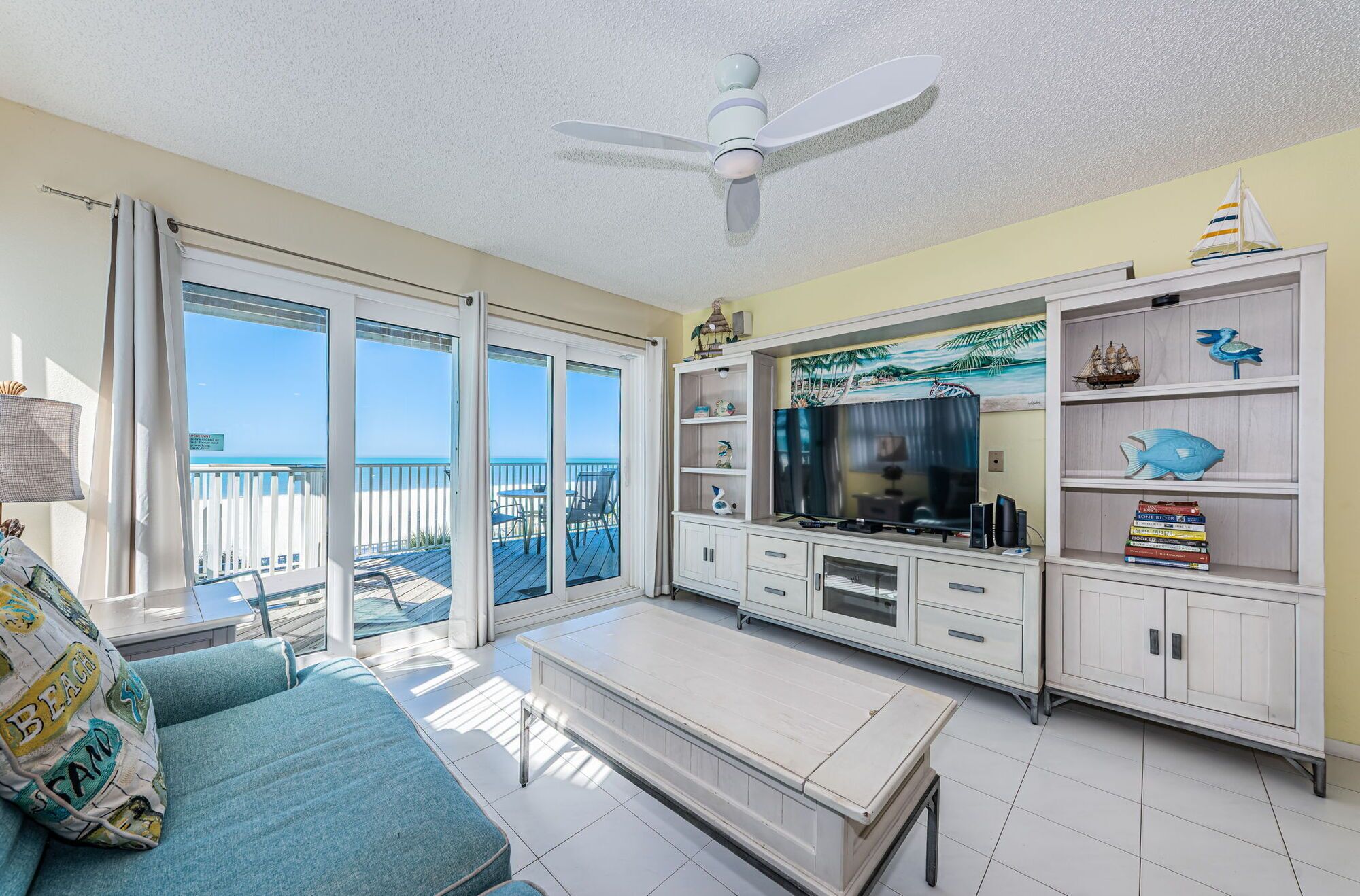 TV, bordtennis og bøker