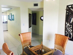 Interior - 2 Bedroom, 2 Bath Gulf Front Condo Suite Right On The Beach! (Indian Shores)