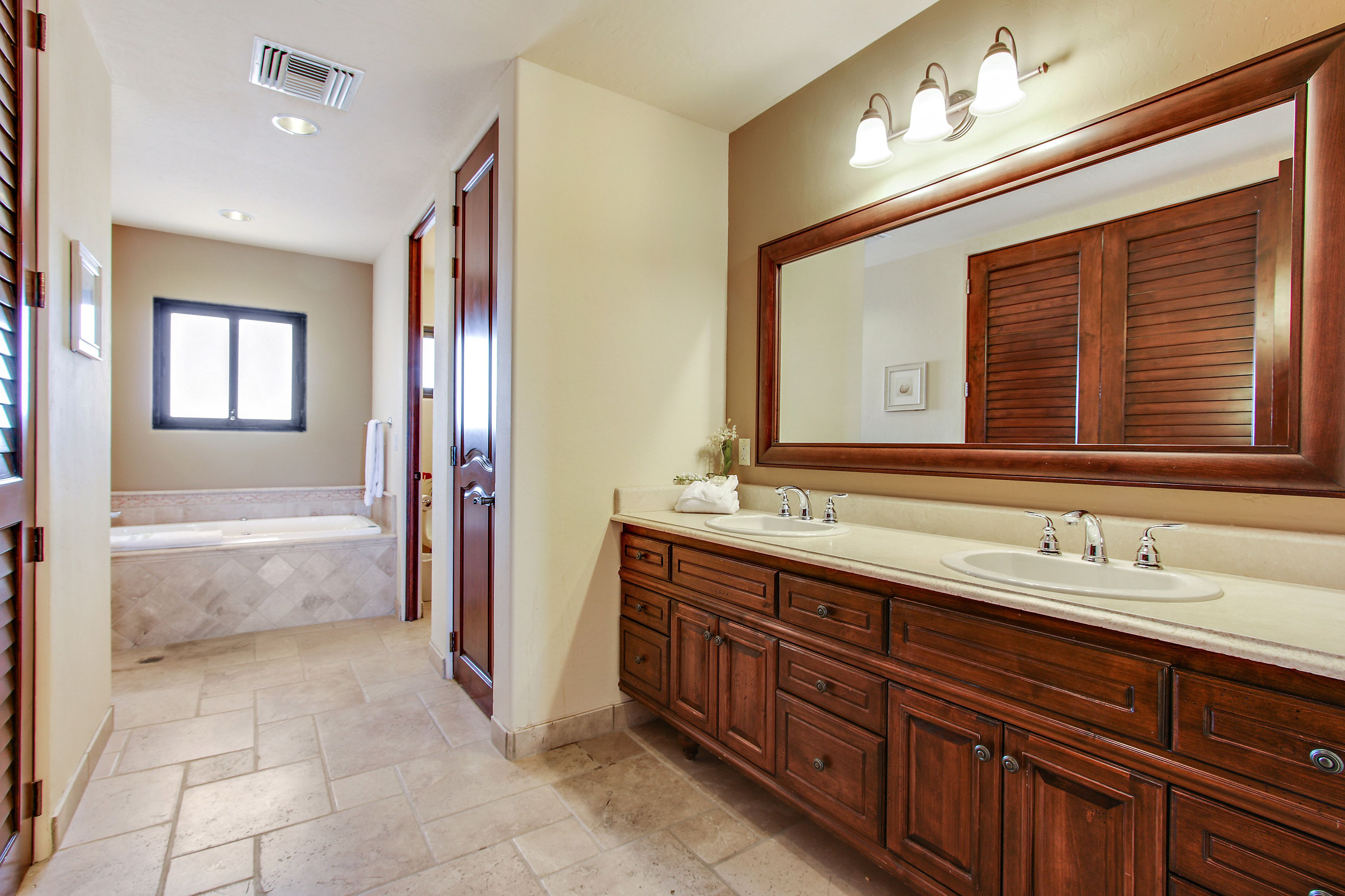 毛巾、肥皂、卫生纸