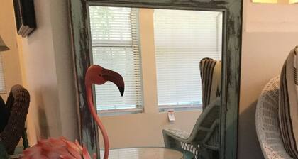 Orange Blossom Mökki historiallisessa McIntoshissa