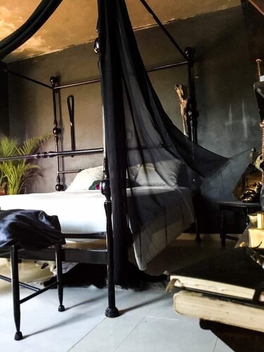 Artistic centre hostel & private rooms