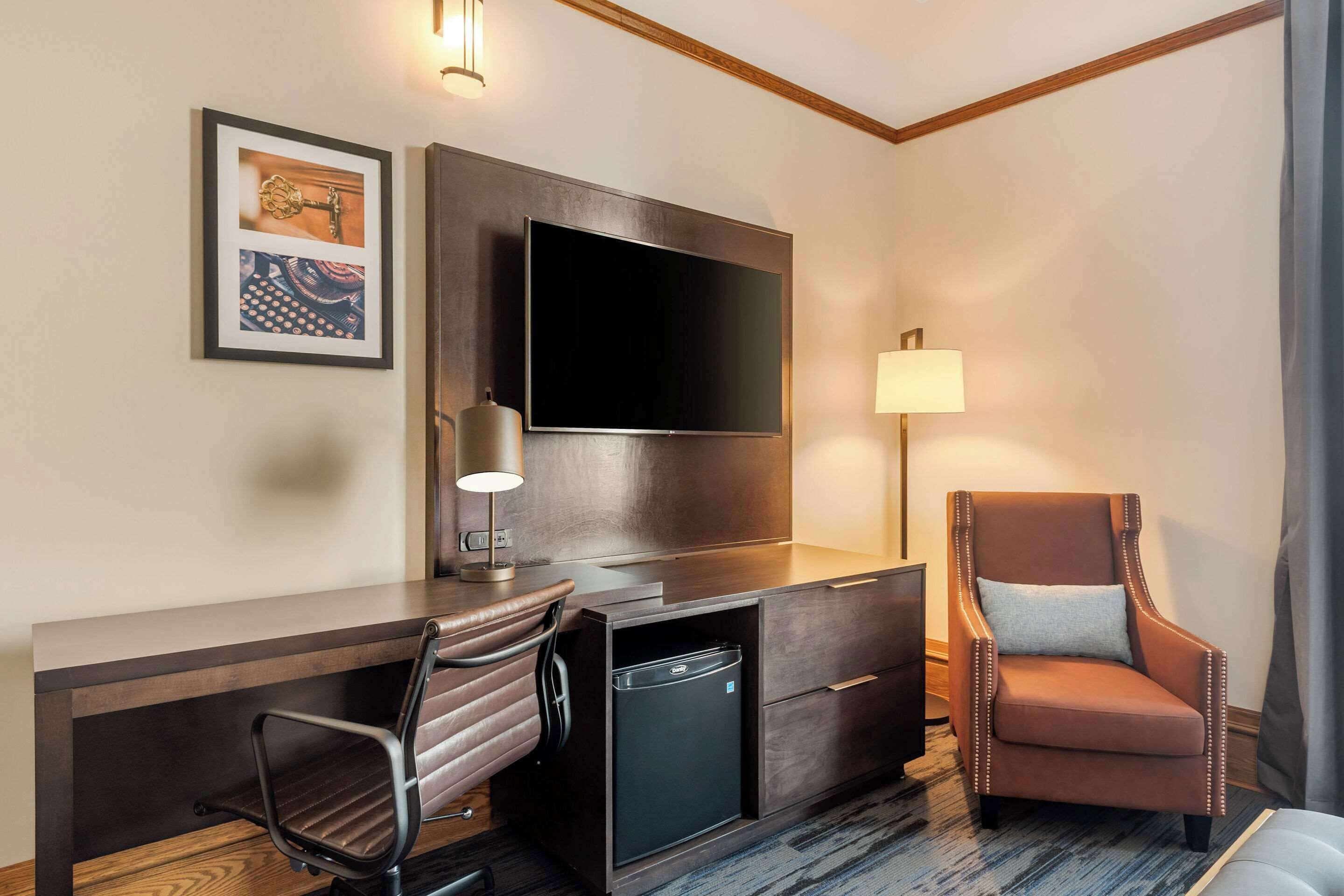 standard room, 1 king bed with sofa bed | desk, blackout curtains, iron/ironing board, cots/infant beds