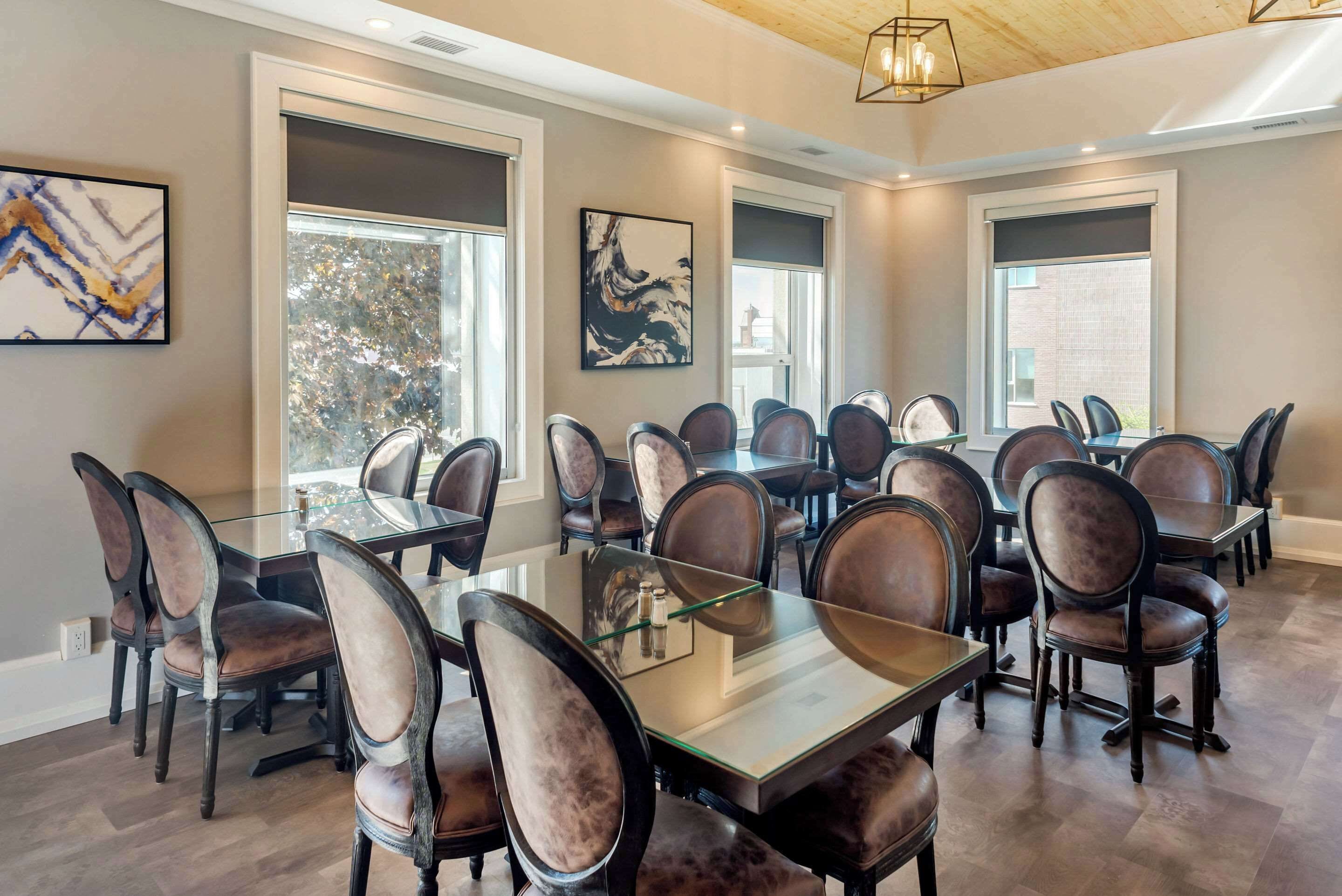 Desayuno continental todos los días (con cargo) 