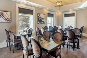 Daily continental breakfast for a fee - The Courthouse Hotel, an Ascend Collection Hotel (Thunder Bay)