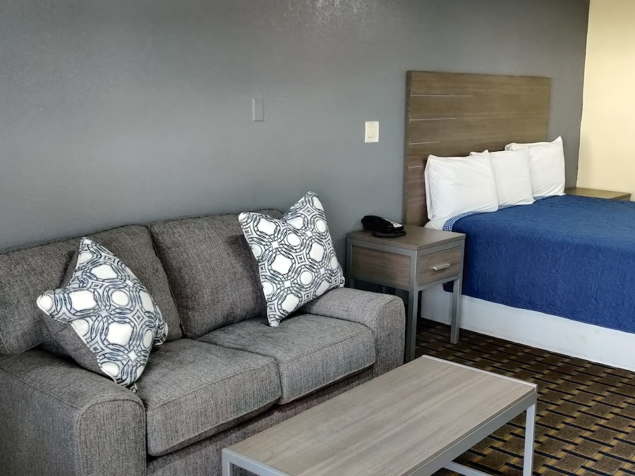 Economy Single Room, 1 King Bed, Non Smoking