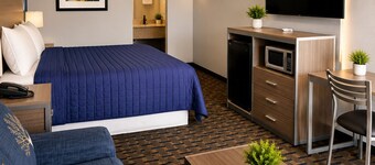 AmeriStay Inn &Suites