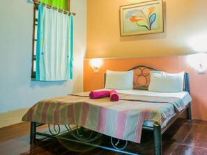 Standard Double Room - Thalang Guesthouse (Phuket)