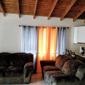 Smart-TV og stereoanlegg