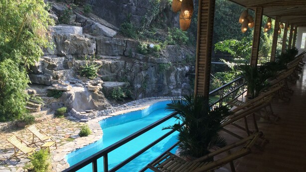 Unclassified image, 1 of 92, button - Trang An Secret Garden (Hoa Lu)