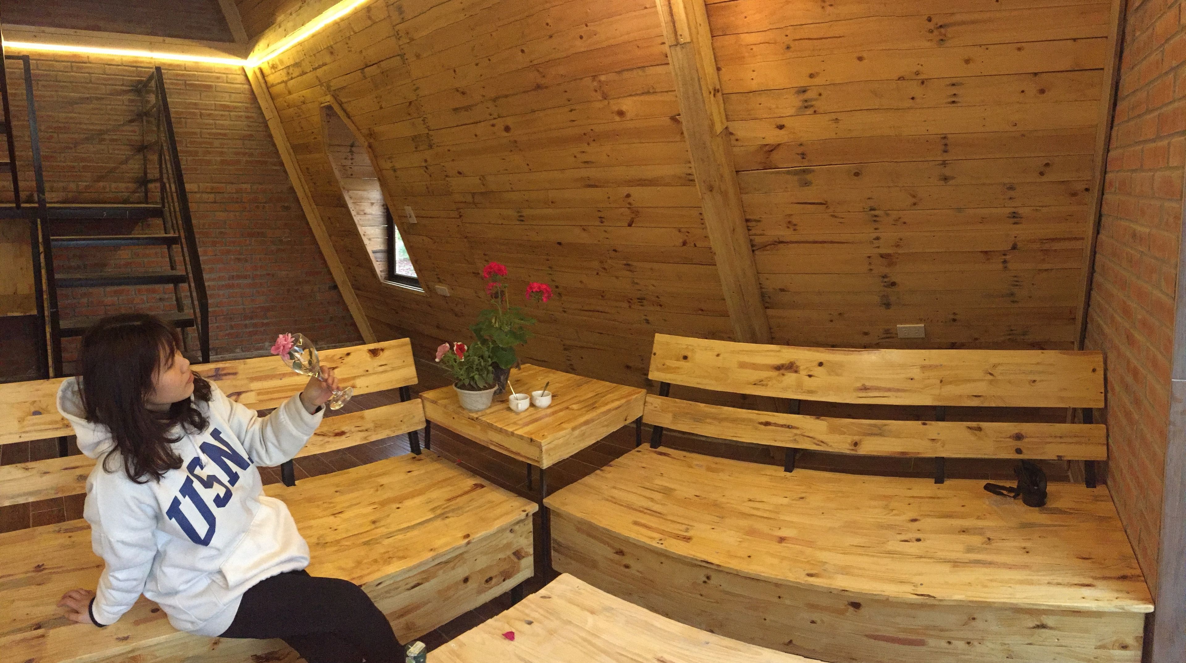 deluxe chalet, 1 bedroom, lake view, lakeside | minibar, desk, soundproofing, free wifi