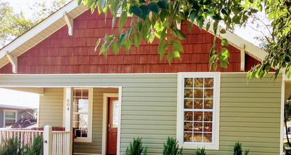 Book it, and see why our guests love us!
Private yard for your pet with pet fee
