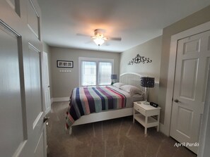 2 bedrooms, desk, iron/ironing board, travel crib