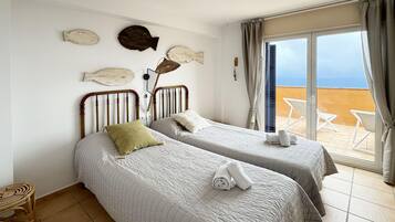 4 chambres, fer et planche à repasser, accès Internet