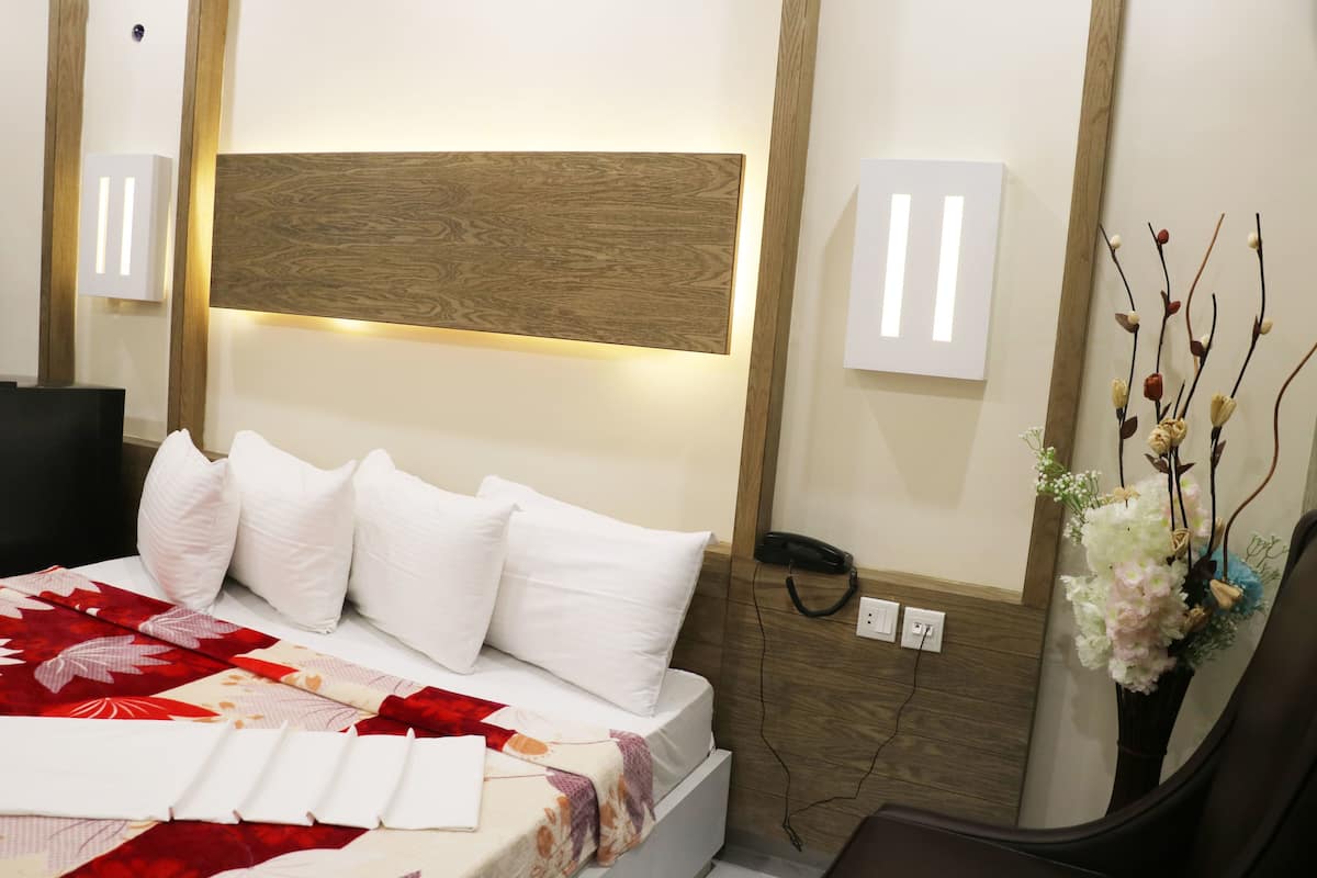 Executive Double Room, 1 Double Bed, Accessible, City View